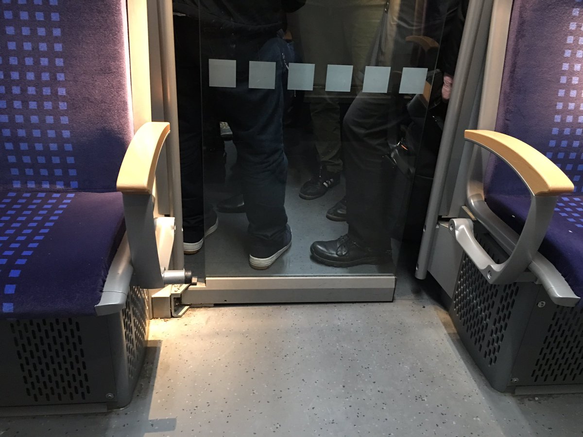 SaxoTom's tweet photo. I love #firstclasstraveling https://t.co/QRCBFIEWjL