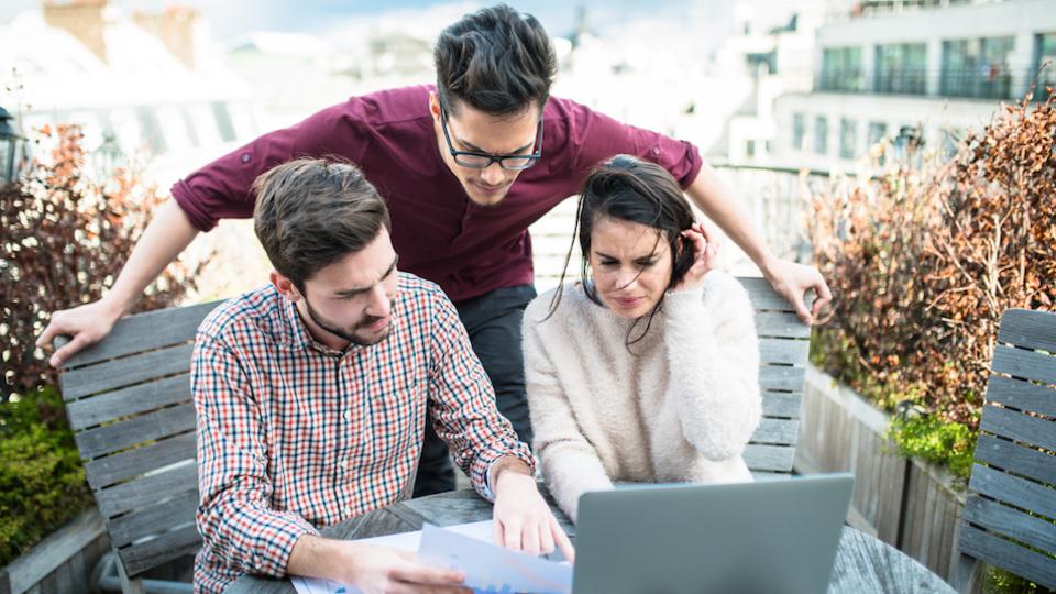 bymaddyness's tweet photo. #Étude : La création d’entreprise chez les jeunes a fait un bond de 208% entre 2002 et 2014 https://t.co/OXTfB732uf https://t.co/NfDTlclrFr