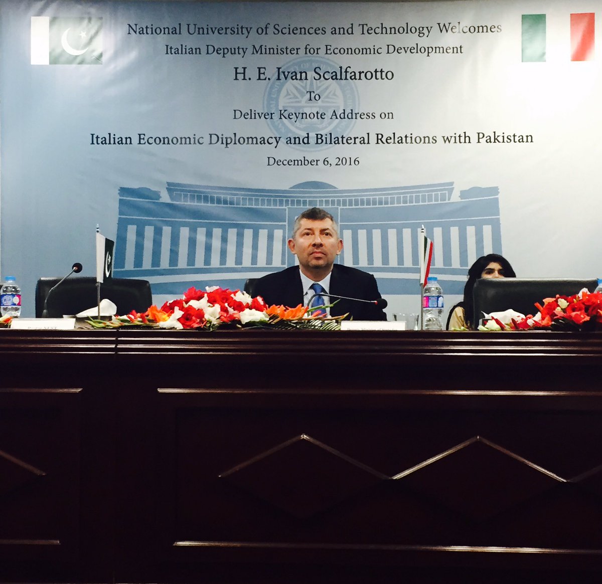 Italy in Pakistan tweet media