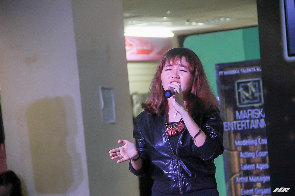 <a href="/adeliart14899/">Adele</a> at Thamrin City 26.11.16