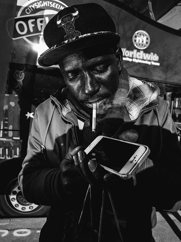 sergebouvet's tweet photo. https://t.co/xF1XOiQpHu
#topmega5 #tmnmag #streetportraits #streetphotography #portraits #smartphone #afro #500pxrtg #tmnmag #streetphoto24 https://t.co/1savxJmHC7