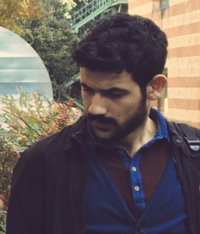 "Bakmalar görüyorum bütün gün türlü bakmalar 
Pencere bakması, sabahlar bakması, yeşil otlar bakması"
@muhammedcevher