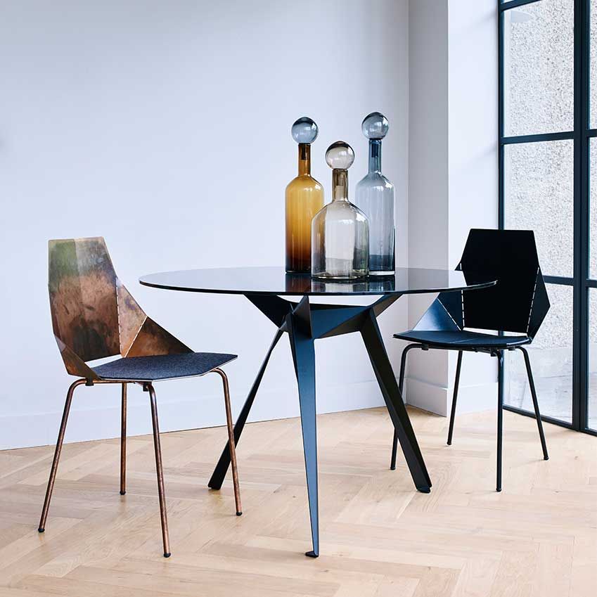 ELLEDecoUK's tweet photo. Shop with us at @Heals_Furniture on Thursday 6-9pm. We’ve tagged our favourite pieces with #EDapproved labels! https://t.co/LPcOfRKbwi https://t.co/CHuviAmv7j