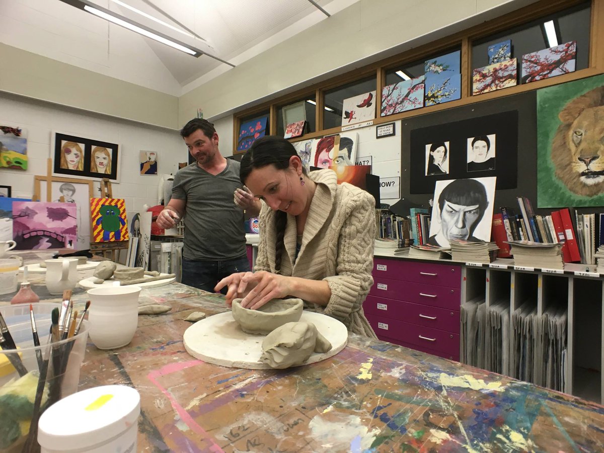 THURS EVENT 7-9pm: Intro to earthenware workshop with <a href="/GuernseyPottery/">Guernsey Ceramics</a> for those new to pottery. Info - bit.ly/2h9FgH8