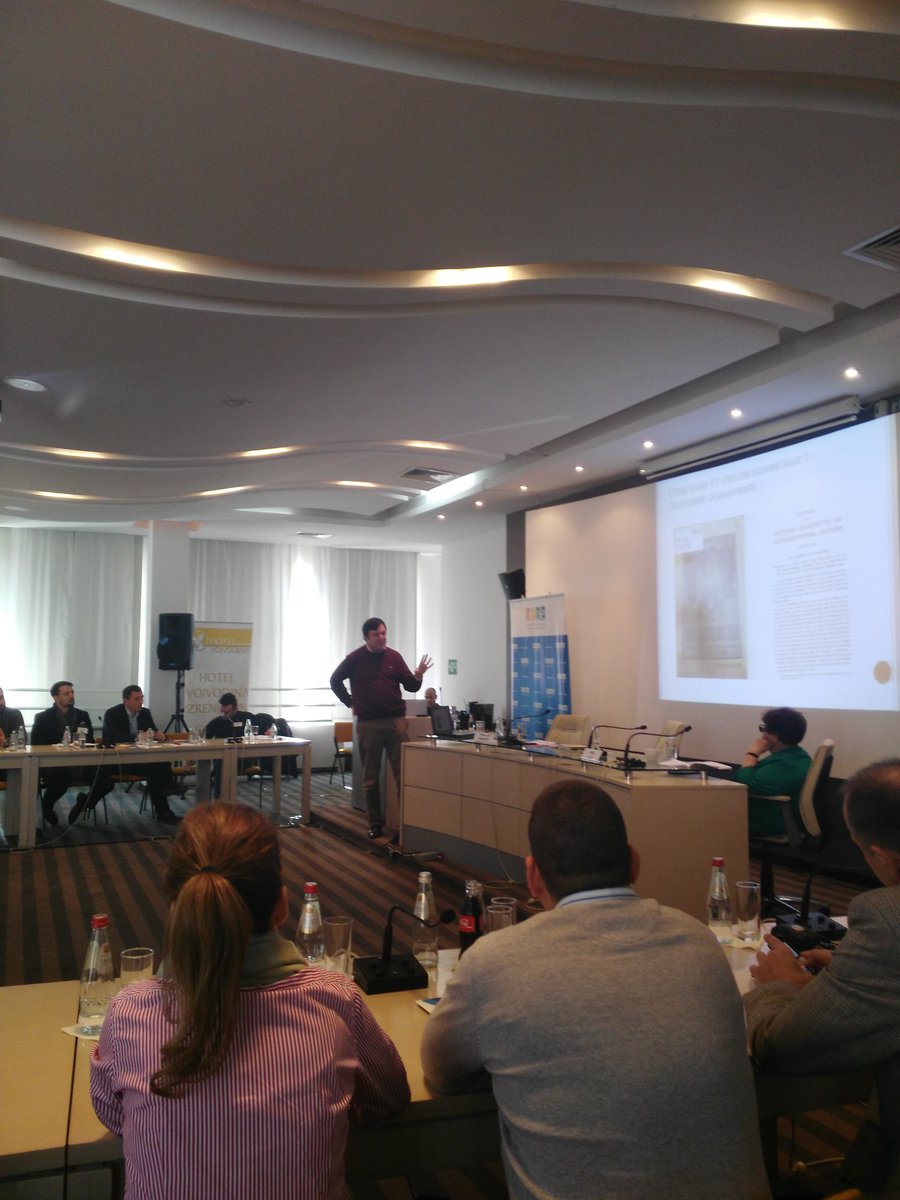BFPE_BFPI's tweet photo. 100 godina tumačenja Gavrila Principa u istoriji i politici sa Prof. Slobodanom Markovićem: vanredno zanimljivo na #GS2016 @MartensCentre https://t.co/PbnJePjZix