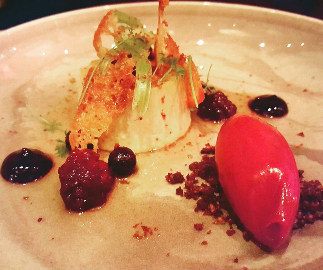 RiordanGrace's tweet photo. Exquisite #christmas #tastingmenu created by the extremely talented Chef @GavinDonagh @briocheranelagh. The highlight #froigras #panacotta. https://t.co/Ct4mG940fV