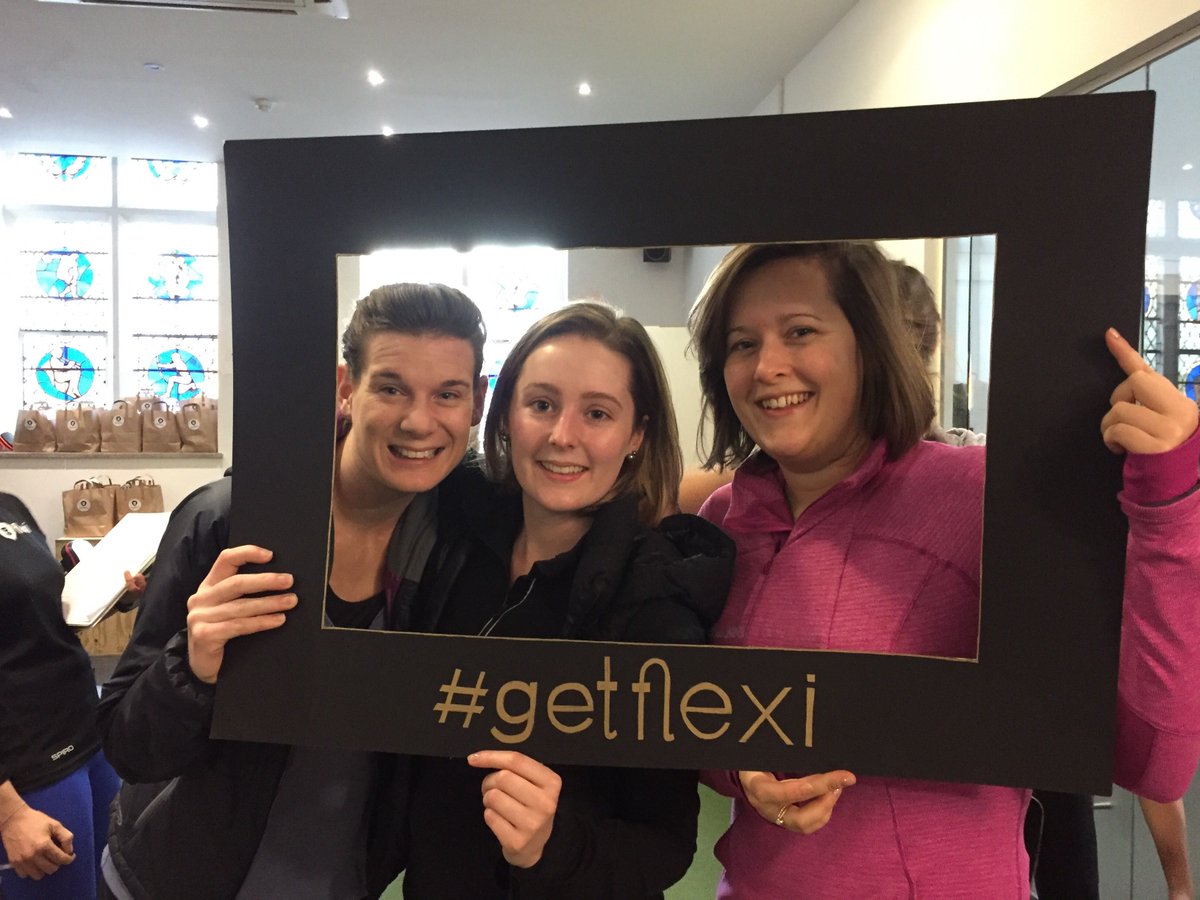 getflexiapp's tweet photo. We're at @ShapingChange getting ready for our special HIIT class! Flexers Eva, Tess and Kate are getting ready! #getflexi https://t.co/eUQdUVXNt7