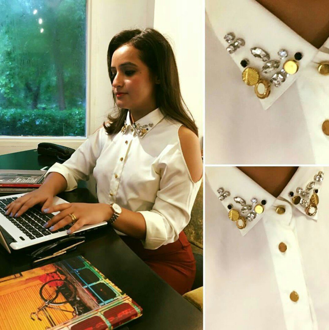 ForMyShaadi's tweet photo. #FMS recommends @TheStyleStamp India's premier fashion community as  D most reliable source 4 real-time fashion tips https://t.co/kl6c1b2mxe https://t.co/Y6lLw3XKL6