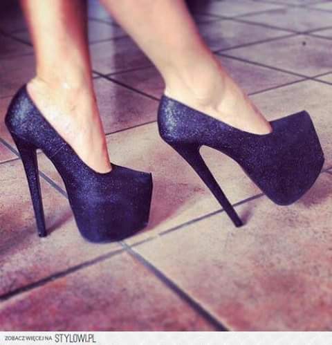 heellover66's tweet photo. #heels #PlatformsMatter https://t.co/DuCQeYYPeN