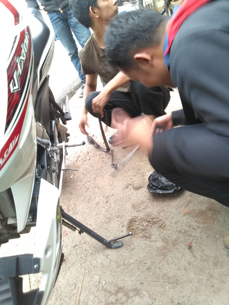 NVLF_PKP's tweet image. Salah satu member mengalami trouble. Langsung ditangani dgn cepat #nvlfindonesia #trouble #fixfast #mechanicspirit