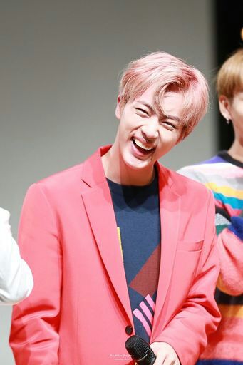Happy birthday Jin! You know we are proud of you. Stay healthy and eat well #HappyJinDay <a href="/BTS_twt/">방탄소년단</a>