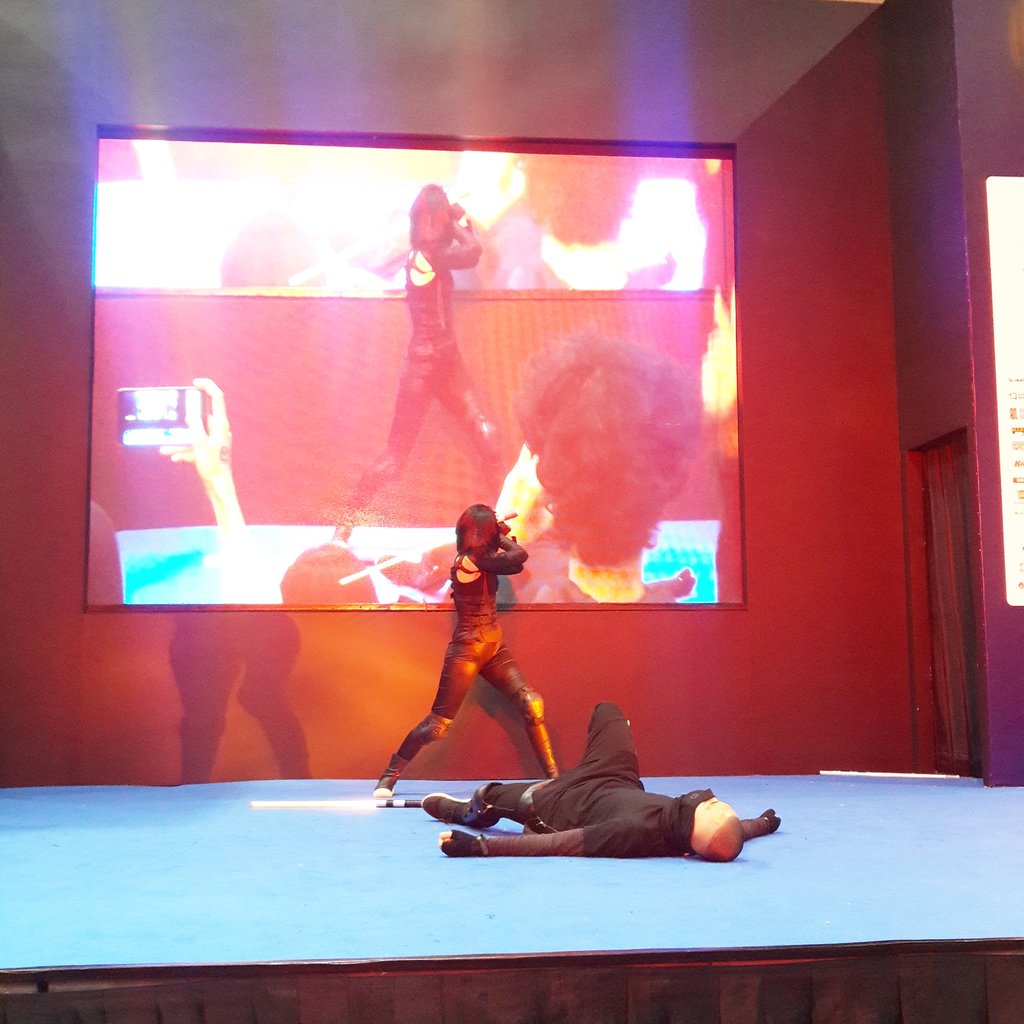 Colonycoid's tweet photo. Jakarta Lightsaber Showdown
#CCM #ColonyCollectionMarket #lightsaber https://t.co/sYhtbj4xxG