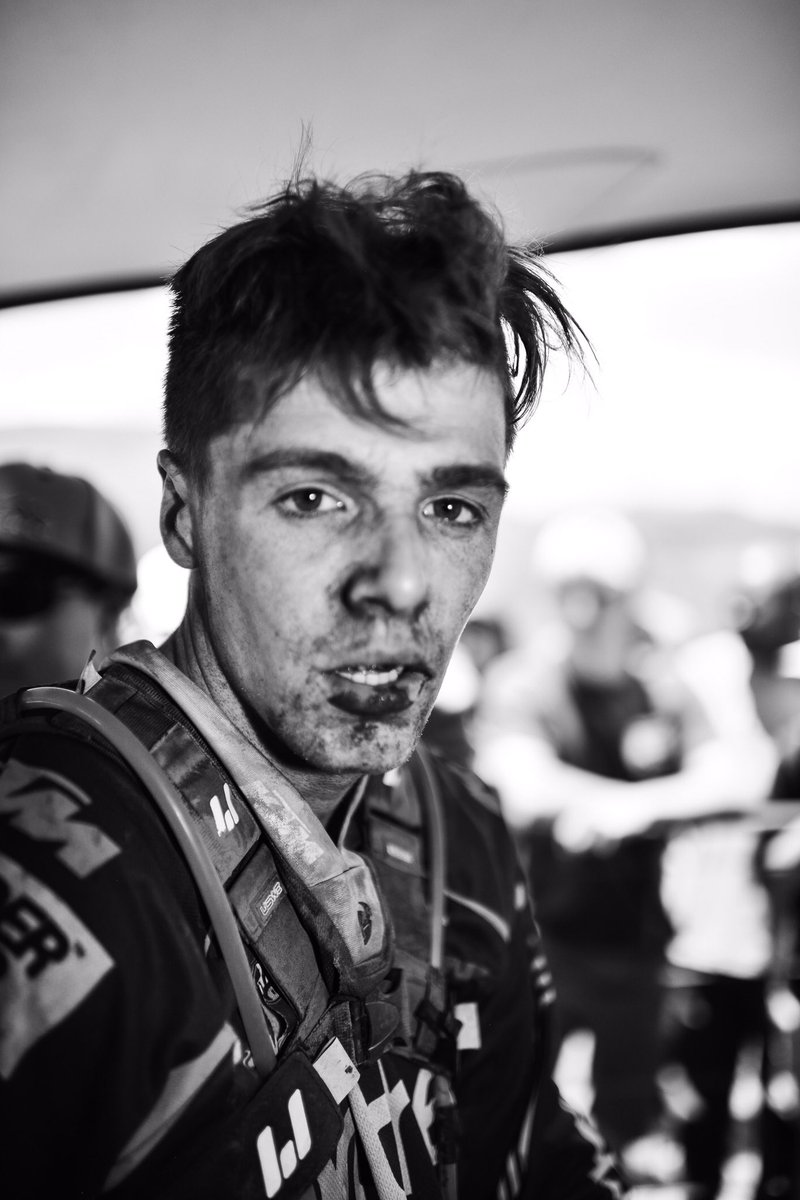 ZoonCronje's tweet photo. Faces at the finish of the #ROA2016 @RoofofAfrica @RoofofAfrica @GrahamJarvis1 @KTM_Racing @Husqvarna1903 @redbull https://t.co/buPkT3lOWJ