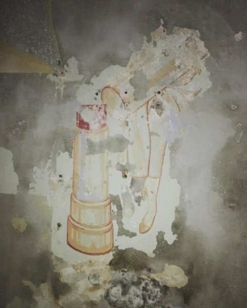 KingsTheatreKDY's tweet photo. Hidden artwork found under the plaster in the ladies bathroom. #MonTheKings #SupportTheKings #Kirkcaldy https://t.co/UiALn0tbYB