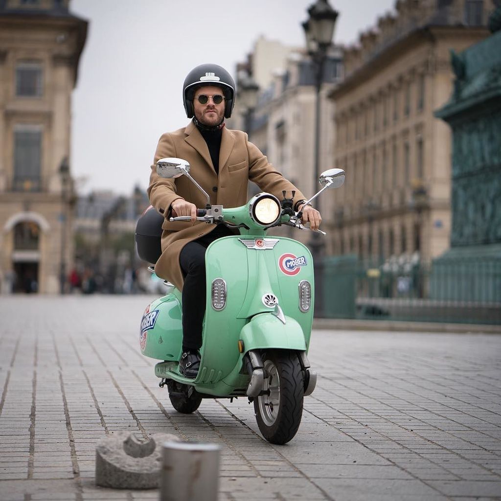 Riding in style with @valhery on my new favorite <a href="/MoberParis/">Mober</a>

Photo by me <a href="/WebStyleStory/">Web Style Story</a>

… ift.tt/2gPswlo