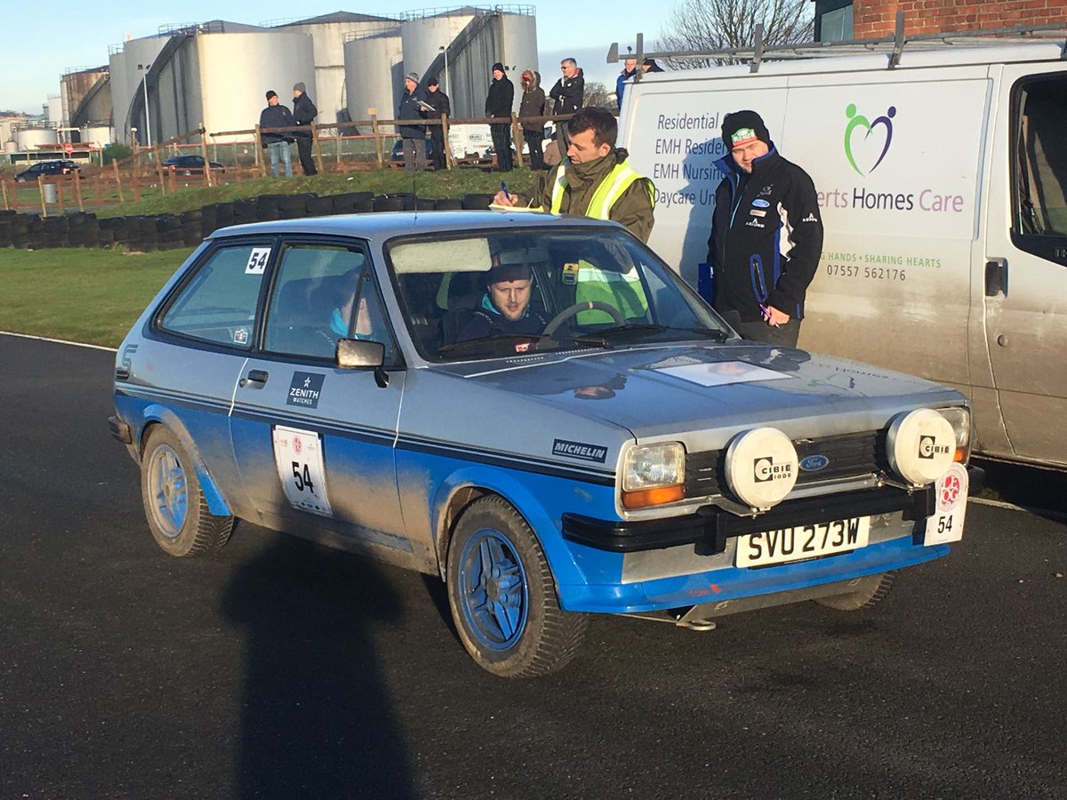 ClwydValeMC's tweet photo. CVMC members running tests 3/1 &amp; 3/2 on Lejog 2016 this morning in Hooton. @HERO_CRA 
#thanksformarshalling https://t.co/QhcJUtyEmj