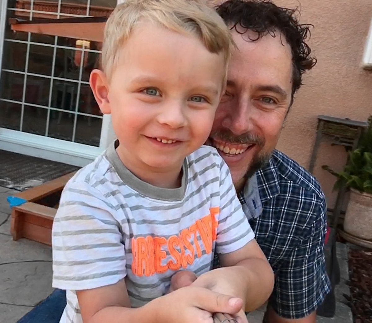 patricksDino's tweet image. Being silly during filming story about my son's #iPhone / #iPad game @patricksDino, #priceless. #SundayFunday #IndieDev #kidsApps