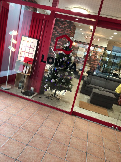 Lowya ロウヤ に店舗 ショールームはある Lowya家具fan