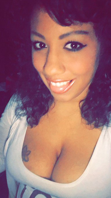 This is what makes us girllllls https://t.co/w5IE9kR5NP<a href="/tag/nsfw"class="tags"><span>#nsfw</span></a>