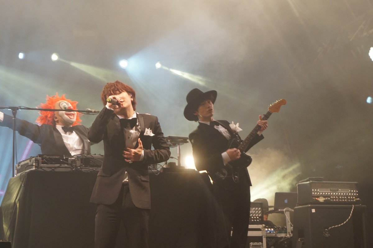 ency_nga1029's tweet photo. #clockenflap2016 #セカオワ #SEKAINOWARI
もう一週に経ちました…時間が早いね https://t.co/rAHWNfr6MD