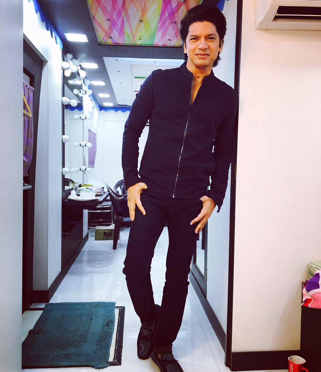 punitsinghstyle's tweet photo. #shaan #styled by #punitsingh #casualwear #menscasual #mensfashion #zipperjacket #bollywoodstylist #fashionstylist #voiceindiaseason2 https://t.co/KKZYLc8yDY