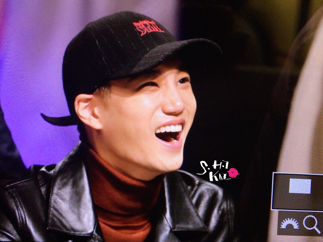 _gom114js's tweet photo. ยิ้มโคตรจะน่ารักเลยหมี https://t.co/vywBcqHSym