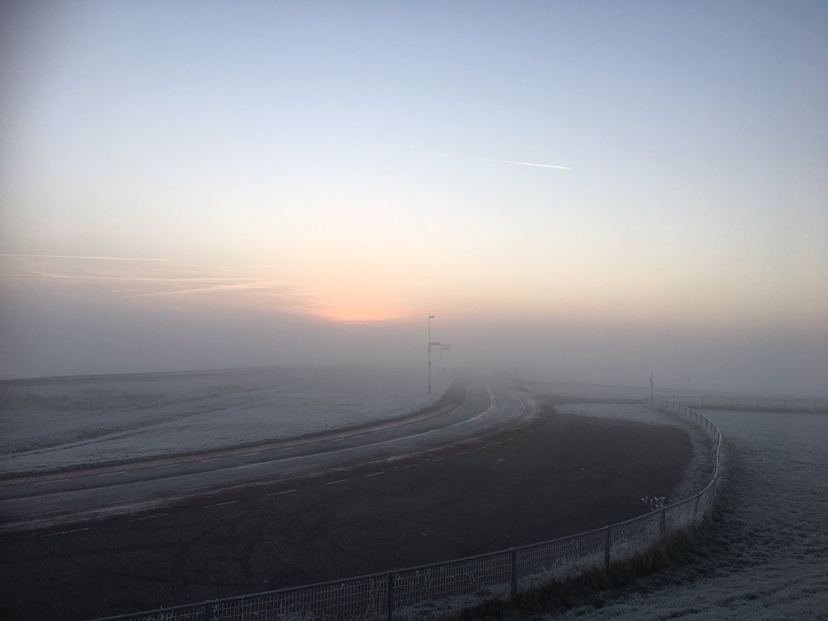 TrikerLeo's tweet photo. Goedemorgen lekker fris buiten maar een gezond weertje #weer #Zurich #winterweer @WNLVandaag https://t.co/yoB0DzxHOw