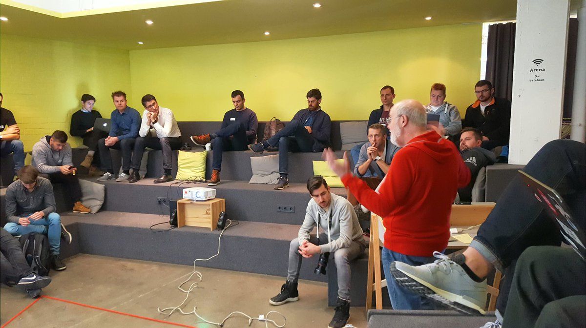 phocuswire's tweet photo. Our hackathon in Berlin is on at @betahaus https://t.co/puwZCcQoOV Tools from @Distribusion @Airberlin and @xapix_io #Thack https://t.co/RhGS1DjNZD