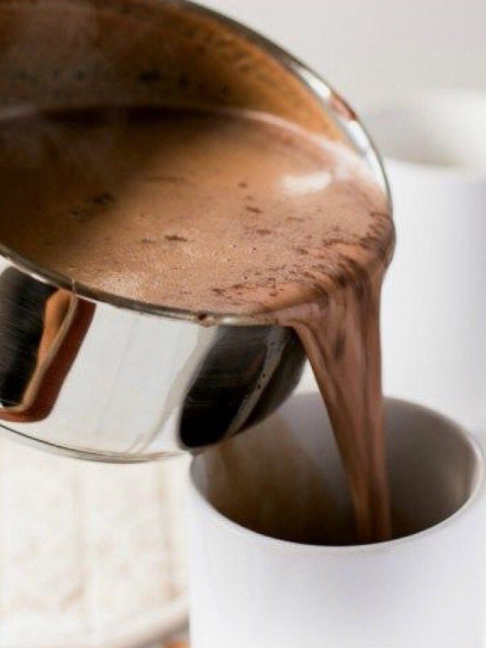 CrepeWandering's tweet photo. Another beautiful Sunday, come see us @EatChiswickW4 for yummy #crepes #luxuryhotchocolate &amp; #mulledwine https://t.co/xC8F3N9Rtk