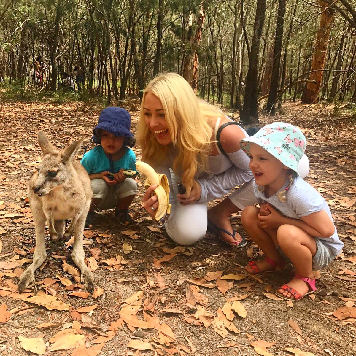 Emyjwaters's tweet photo. When your clearly struggling too contain your excitement from seeing a Kangaroo in the wild! #child #excited #cant💜 https://t.co/FGlLWalmhN
