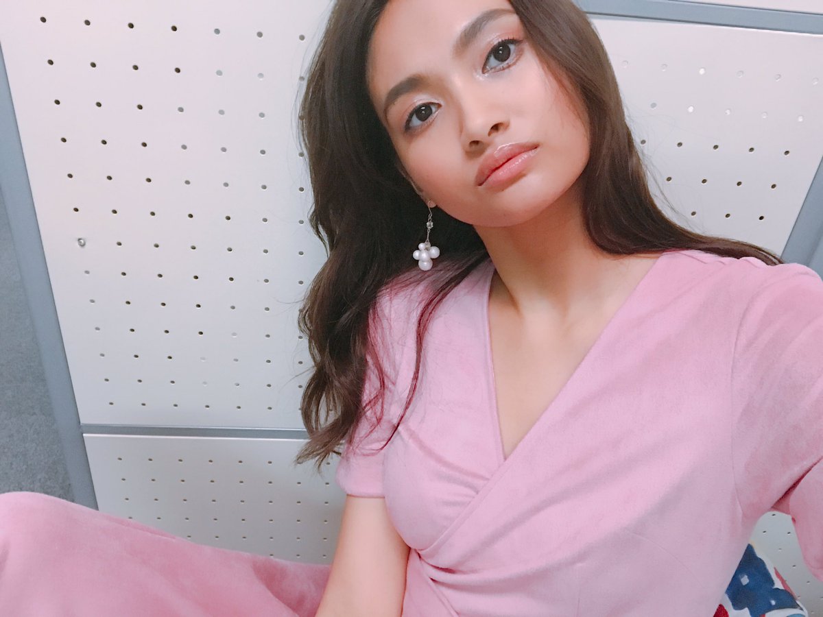 香川沙耶 Saya She Three 香川沙耶 Saya She Three