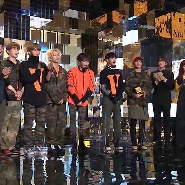 james159131's tweet photo. congratulation EXO for the awards....
thanks to MAMA music award https://t.co/ZudlwDlQjl