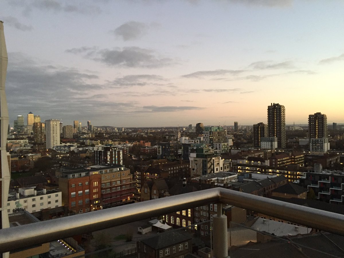 beccachand's tweet photo. London view 🎄😍 https://t.co/sstrLRZOmN