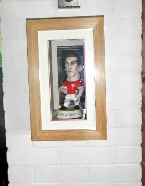 The beloved @samwarburton_ memorabilia on display <a href="/deriinncardiff/">Deri Inn</a> has sadly been stolen. Can anyone help? Thanks