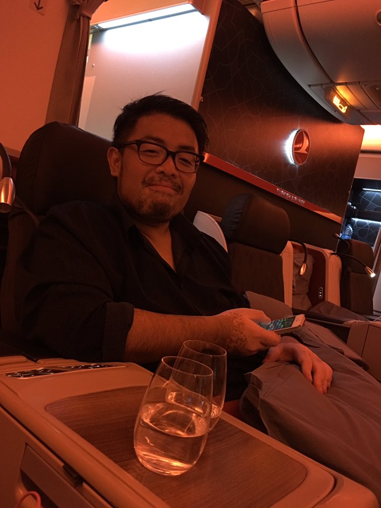 aMrazing's tweet photo. Morning 👀👀*ngintip ke luar* *mak, silau amat* #flyturkish #turkeyasalways https://t.co/pq4YTA2yTm