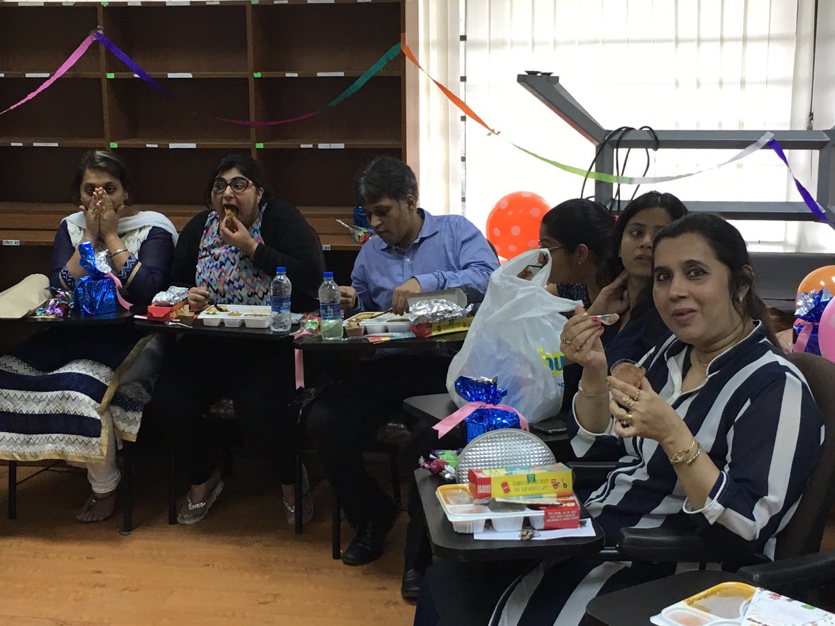 RCPodar's tweet photo. Rotaract Club of Podar College organised Teachers Day Out for our teachers. A little something for those who made us what we are today! https://t.co/OqaWniWB1p