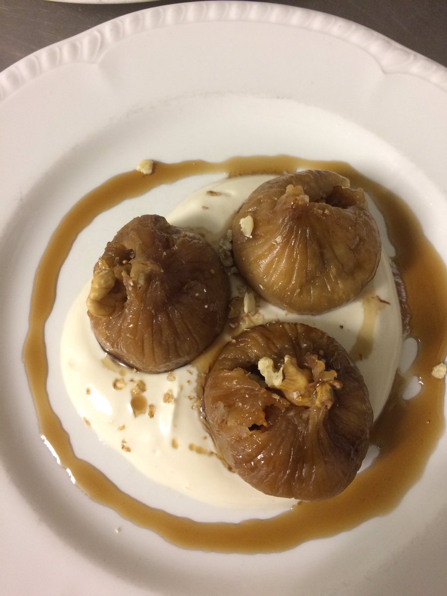 CAFE_ARCADIA's tweet photo. Magical 3, figs@cafe Arcadia#Brighton# https://t.co/11YGiqFaKm