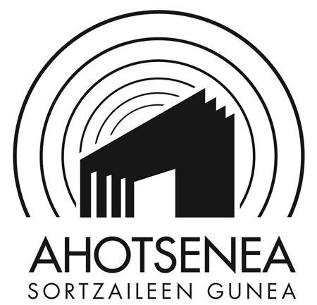 Gaur <a href="/ahotsenea/">ahotsenea</a>-n ariko diren taldeen ordutegiak eta kantu zerrenda. badok.eus/zerrenda/ahots…