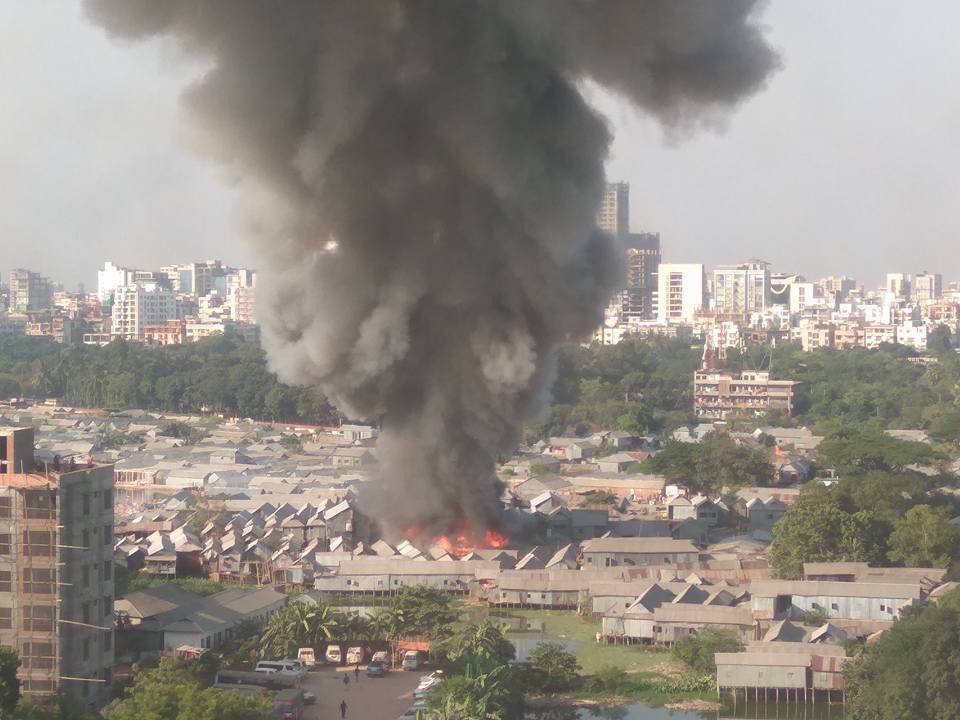 DewanLimia's tweet photo. #Karail #slum caught in to #fire worried about our #NDD students @BRACworld https://t.co/6i1ztRLGTt