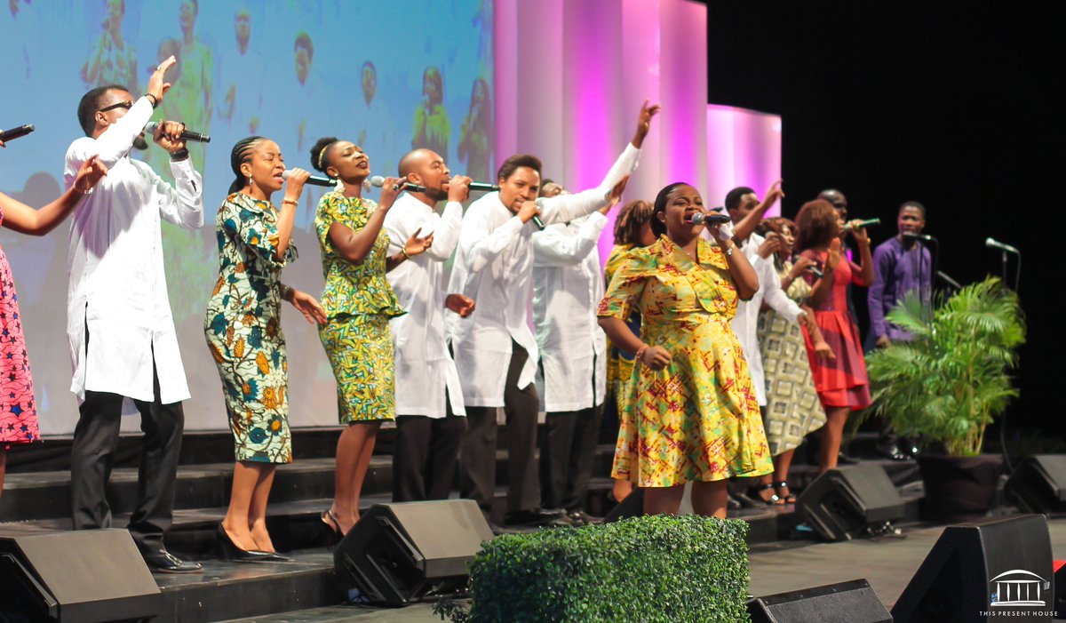 MyTPH's tweet photo. Glorious God, beautiful King. We bow before your thrown. #TheDomeService #OperationAndrew Join us live https://t.co/hrBIXholMO https://t.co/0hv9ooTRe0