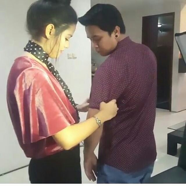 ababil2_maria's tweet photo. Klo lihat kalian berdua kaya gini @bangbily @susansameh aku yang berasa jatuh cinta 😍😍😍 melihatnya 😄😅😅 https://t.co/keefQPLOqu
