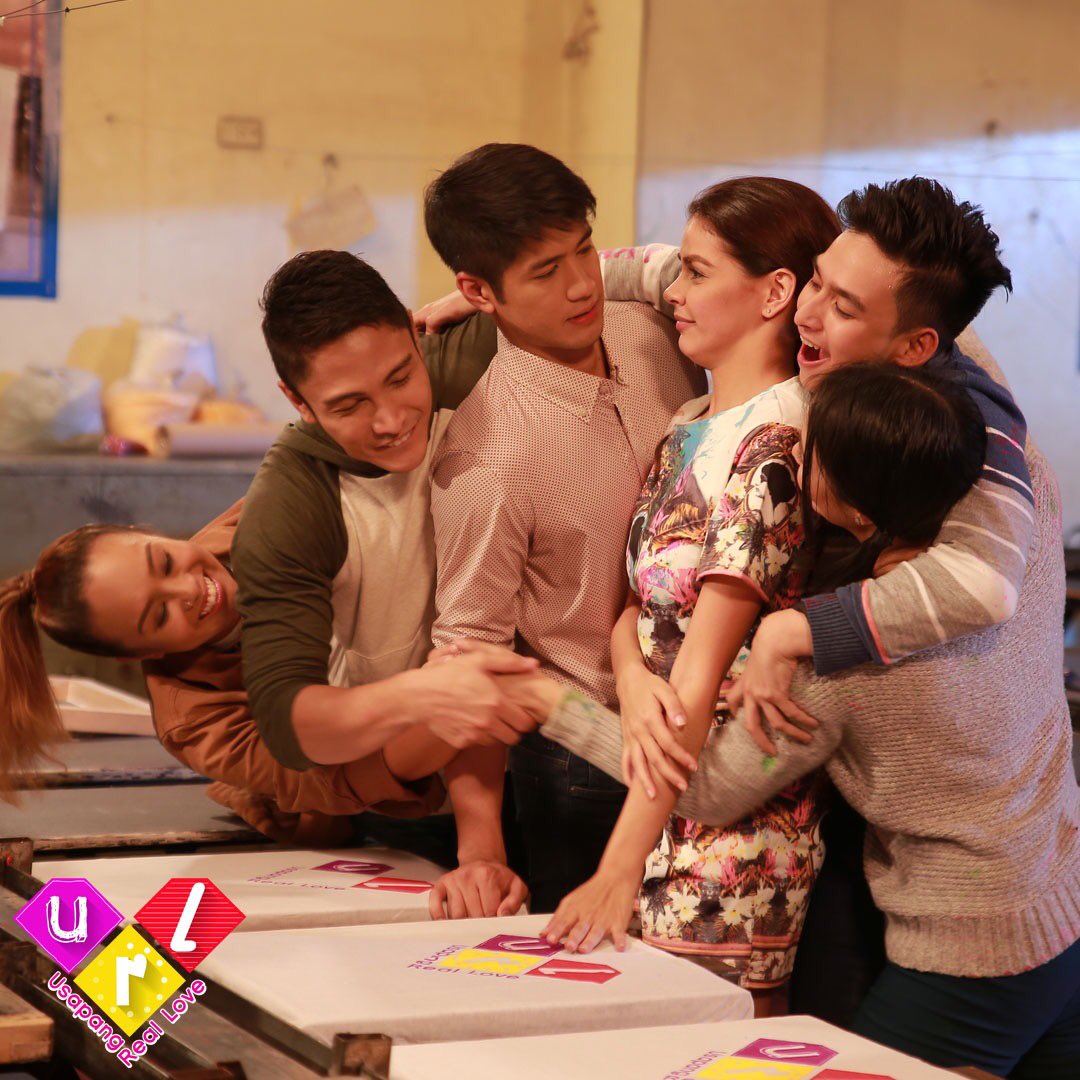 UsapangRealLove's tweet photo. Thank you for watching #URLRelationshipGoals with us! Group huuuug!!! 🤗 See you next Sunday! https://t.co/GmxaF8zDmY