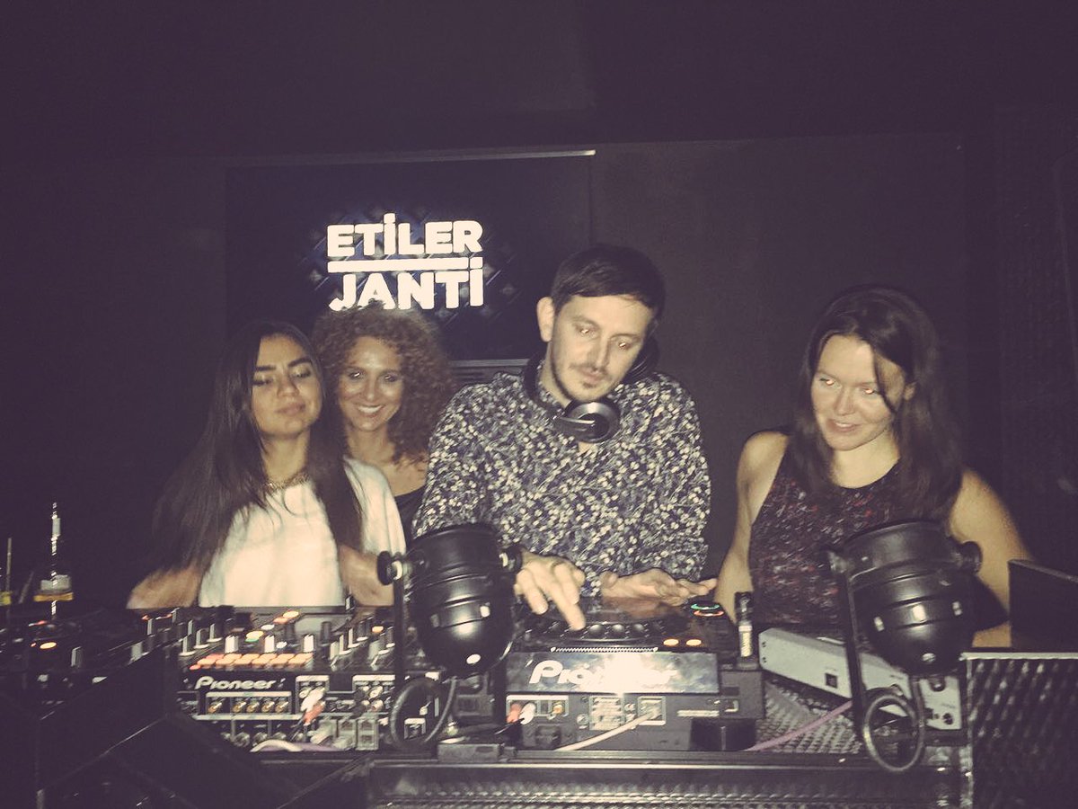 Thank u guys! Last Night was awesome! <a href="/mamzellemilie/">mamzellemilie</a> <a href="/etilerjanti/">Etiler Janti</a>