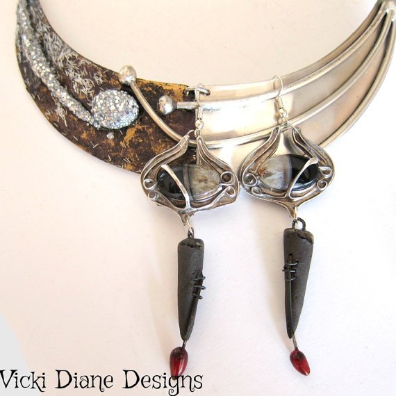 VickiDiane1's tweet photo. Use Coupon Code FREEPOSTAGE in December #freeshipping from Spain in my #Etsyshop https://t.co/BpcsXXbBxP #BOLD #FUNique #statementjelery RT https://t.co/7JatkRApKA