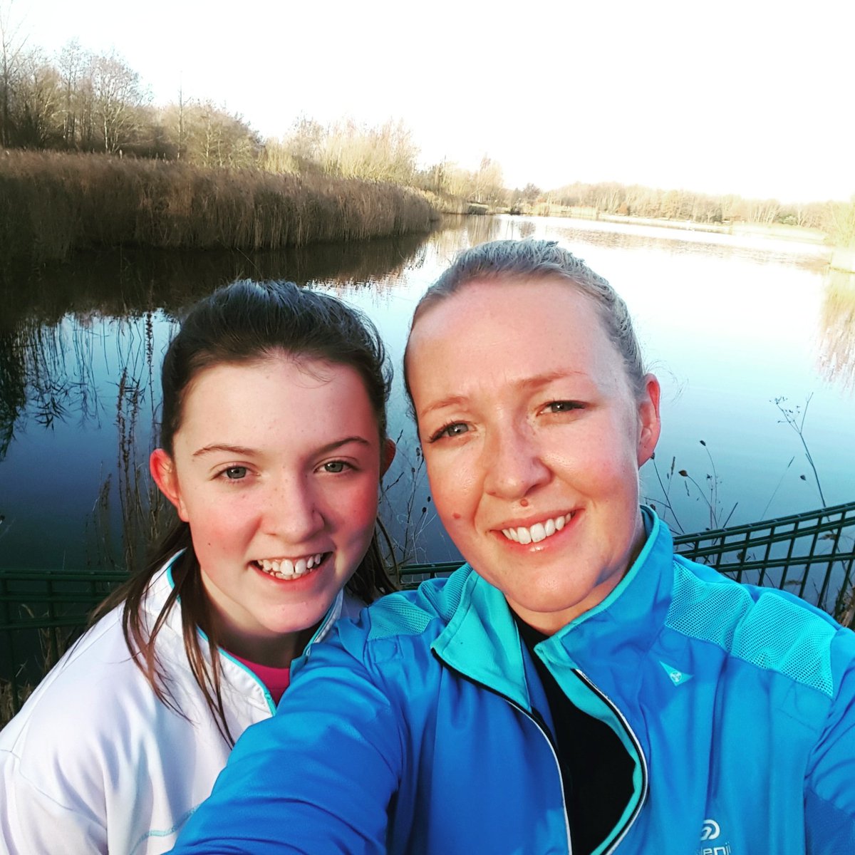 LearmonthDonna's tweet image. Amazing views out running today... foot not too bad either. #crosscountrytraining