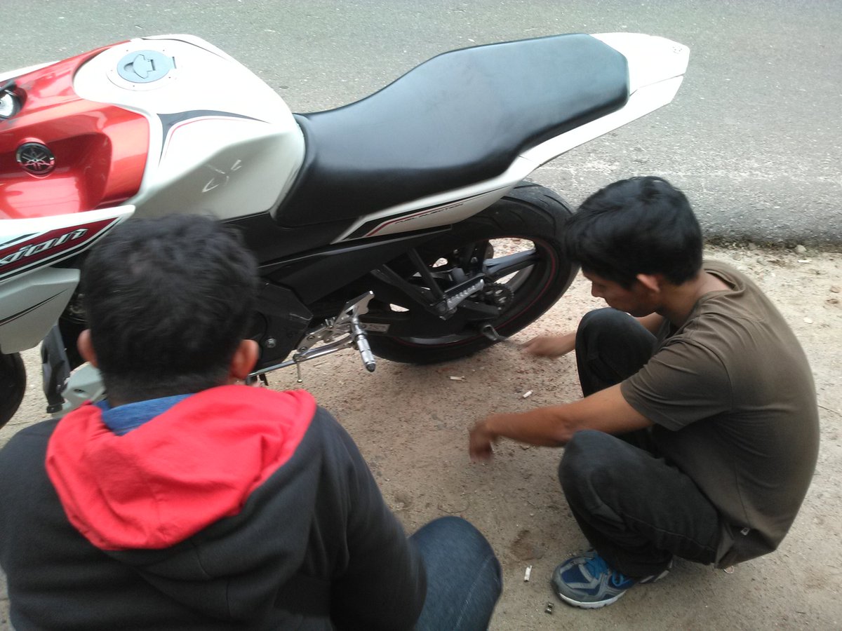NVLF_PKP's tweet image. Salah satu member mengalami trouble. Langsung ditangani dgn cepat #nvlfindonesia #trouble #fixfast #mechanicspirit