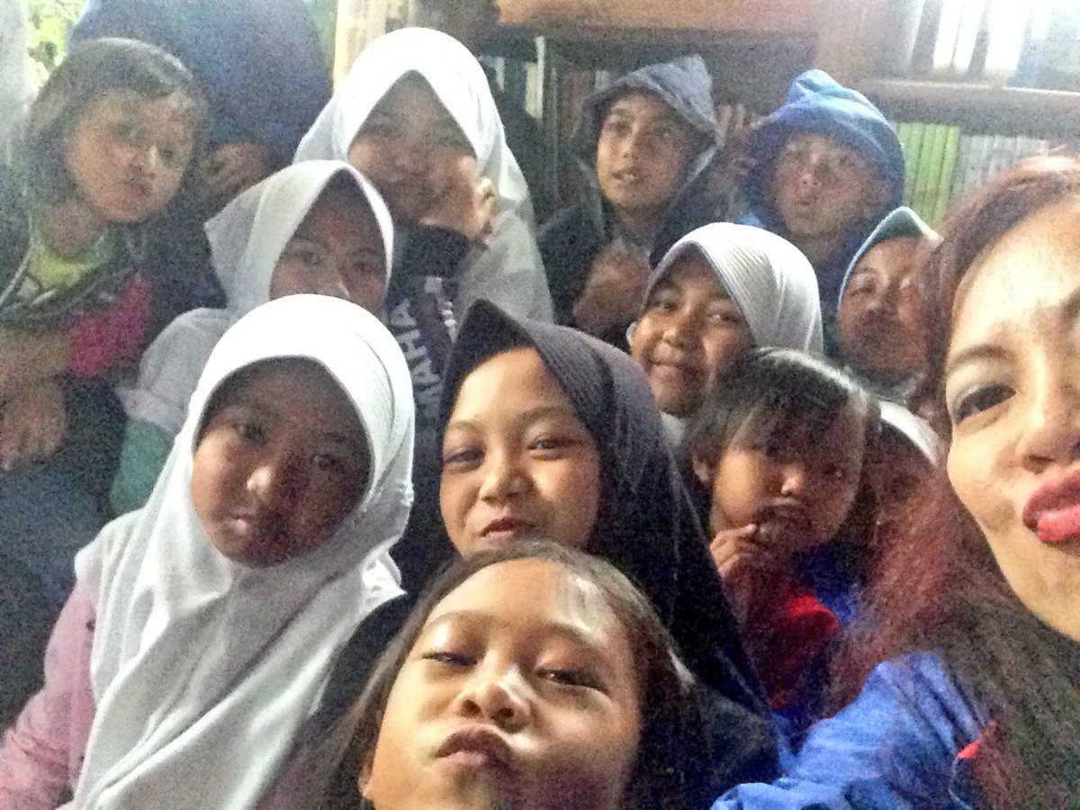 StevanyIFW's tweet photo. #DuckFaceee... Haaa! #KaiCantigi #DRH2 #DatsunRisingHope For #Cikahuripan3 #IFW® #IndonesiaForTheWorld® ♡ https://t.co/D28hQ3Cg8s
