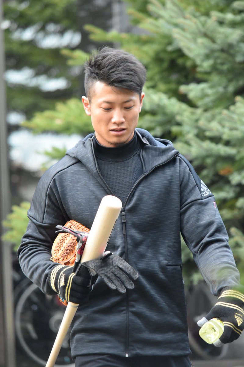 杉谷拳士 F2 Next 10 8 仮 12 26 11 ファイターズ寮 ファイターズ西川遥輝選手 パレード終了後にすぐに練習 ファイターズ 西川遥輝 杉谷拳士 F2 Next 10 8 仮 12 26 11 ファイターズ寮 ファイターズ西川遥輝選手 パレード終了後にすぐに練習 ファイターズ 西川遥輝