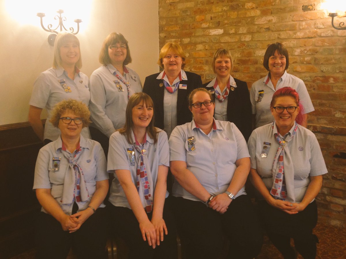 GirlguidingNott's tweet photo. Today, six amazing women from Notts each received a @GirlguidingMids Chief Commissioner Award for outstanding service to local guiding! https://t.co/poTLTtpYFC