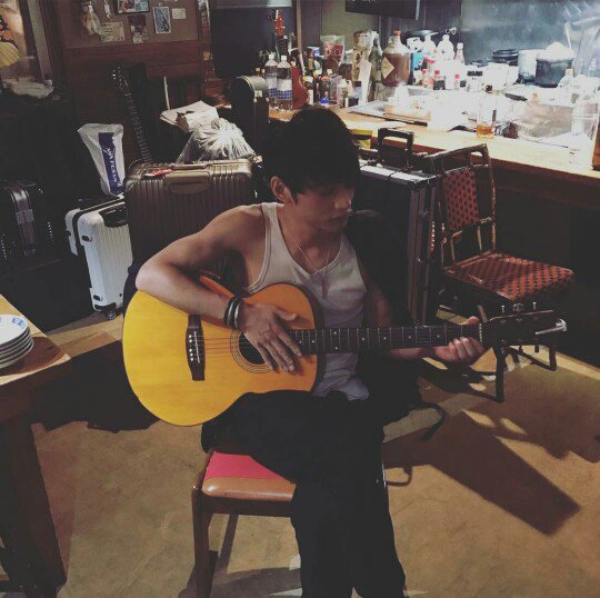 AAA60333190's tweet photo. フォロワー2000人になったのでタグします😊✌

➵日高県✨ 
➵LJCの15歳(受験生🌀)
🎀Chiaki 濃いめ
🍌Hidaka よりのおーる
))最近直也くんもキテます←💚

#RTしてくれたひとお迎え
#フォロバない人ごめんなさい
#たくさんのaヲタさんと繋がりたいな https://t.co/Z5ZMHe7DEq